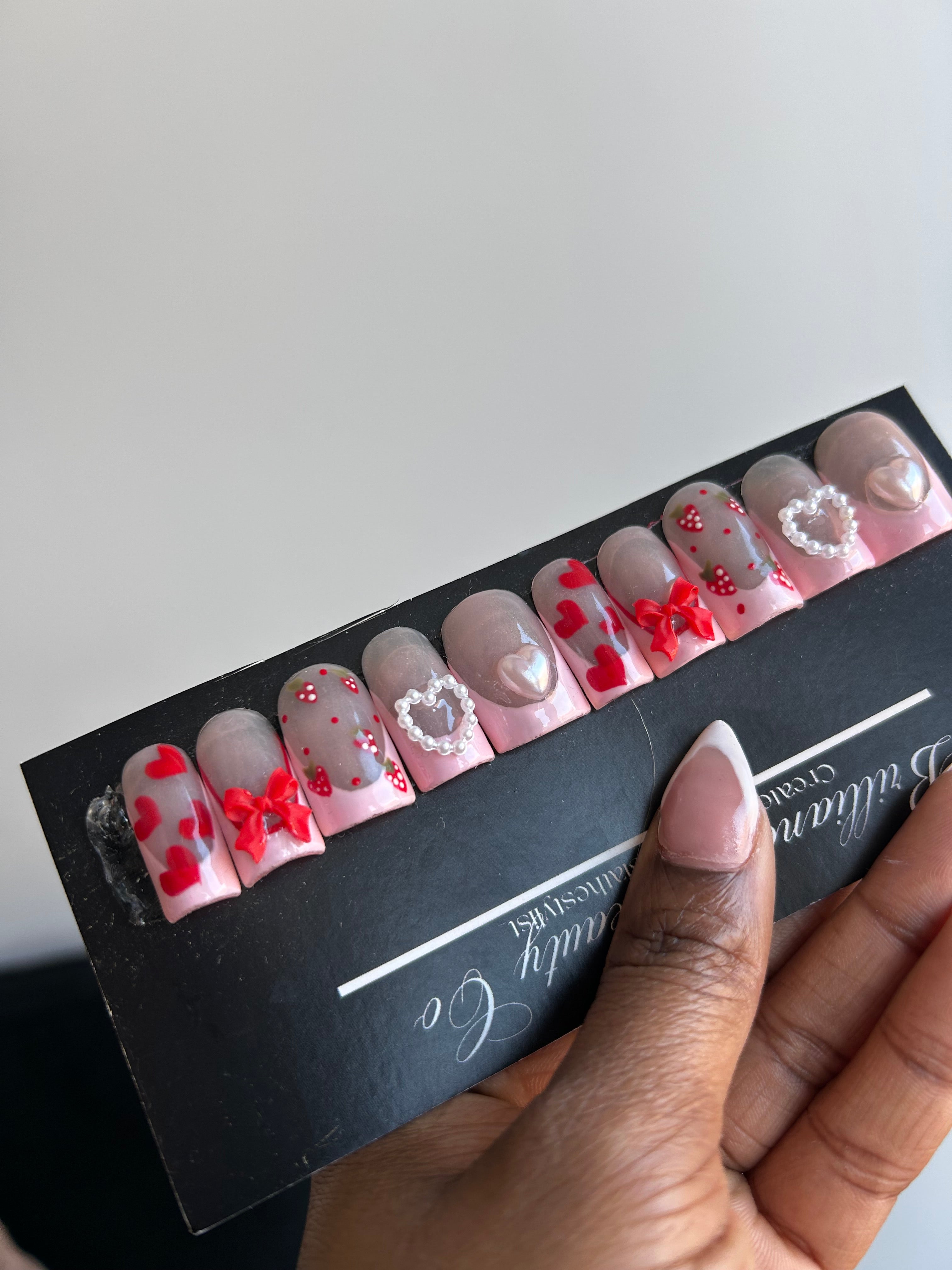 Pink French tip press on nails